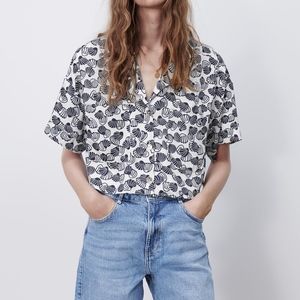 Zara Women’s Crop Top (Size XS) - like new